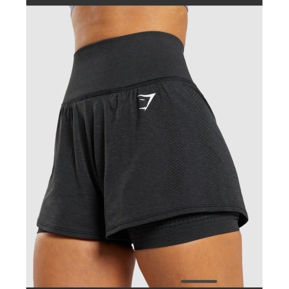 Gymshark women Vital Seamless 2.0 dark grey short size S